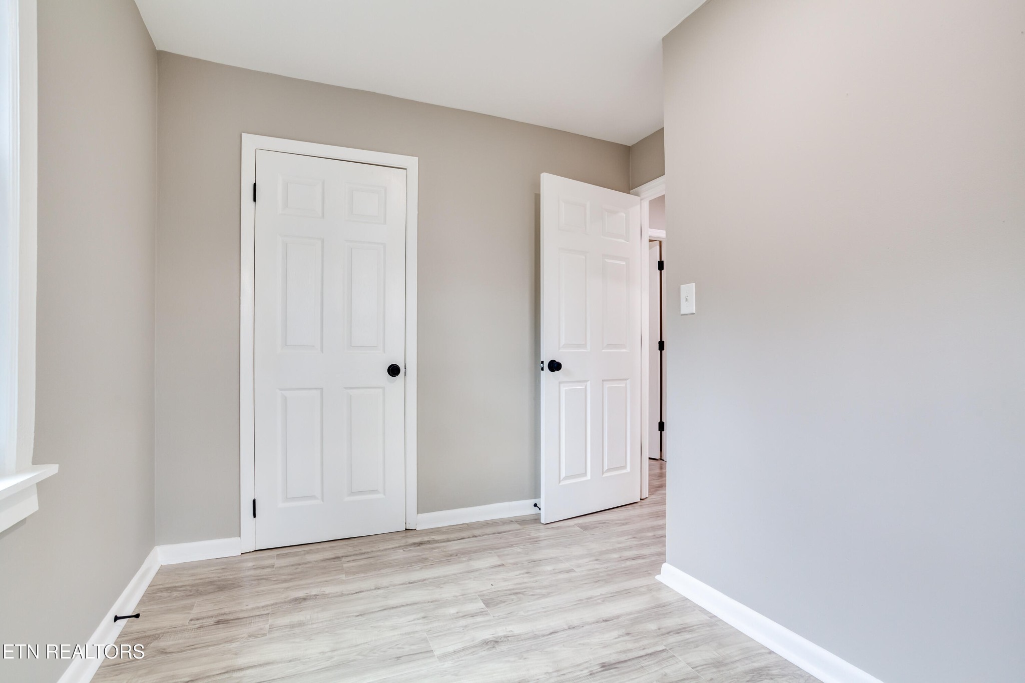5715 Brown Gap Road Knoxville, TN 37918 - Photo 24 of 37 a view of an empty room