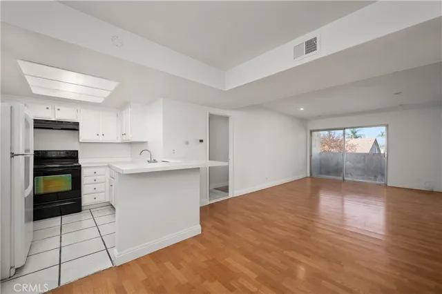 $520,000 | 278 North Wilshire Avenue, Unit B21, Anaheim, CA 92801