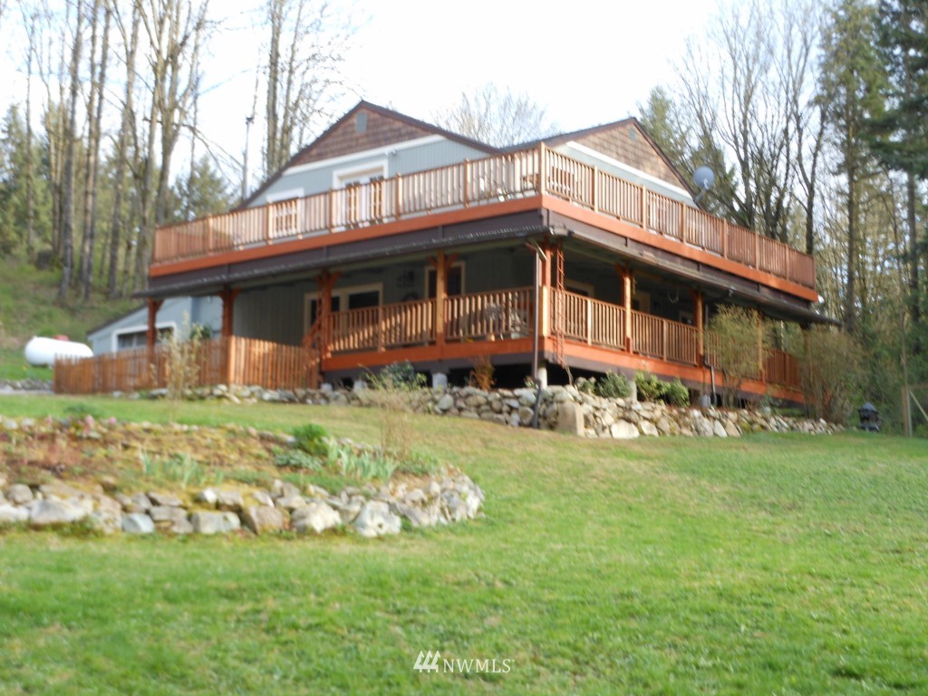 4800 Reese Hill Road Sumas, WA 98295 - Photo 1 of 25