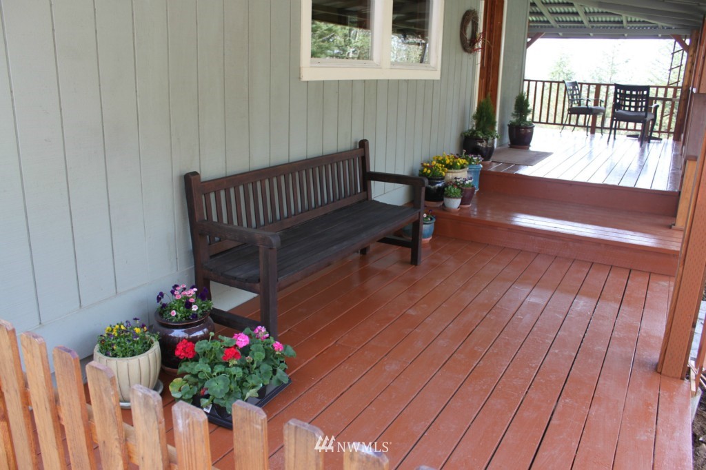 4800 Reese Hill Road Sumas, WA 98295 - Photo 6 of 25
