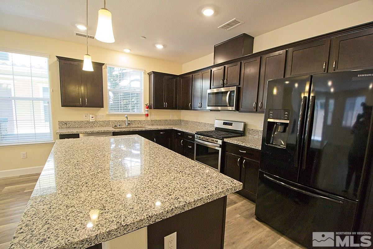 1845 Dark Horse Road, Unit B Reno, NV 89521 - Photo 5 of 11 Photo 5
