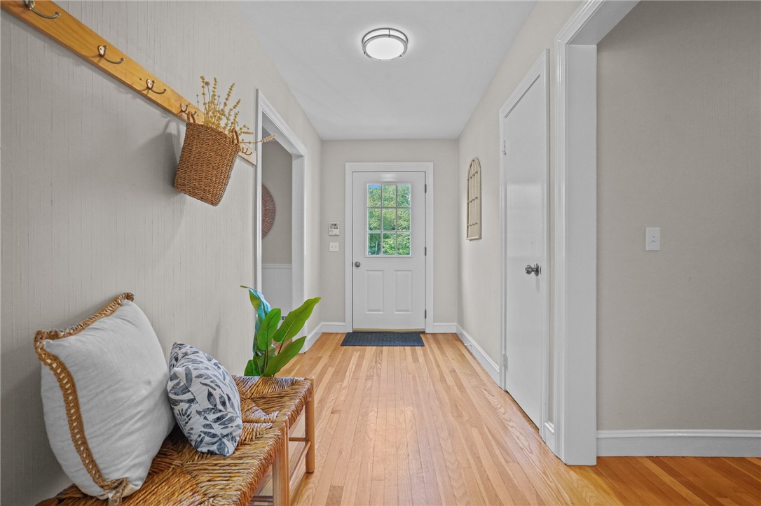 397 County Road Barrington, RI 02806 - Photo 13 of 45 Front Foyer
