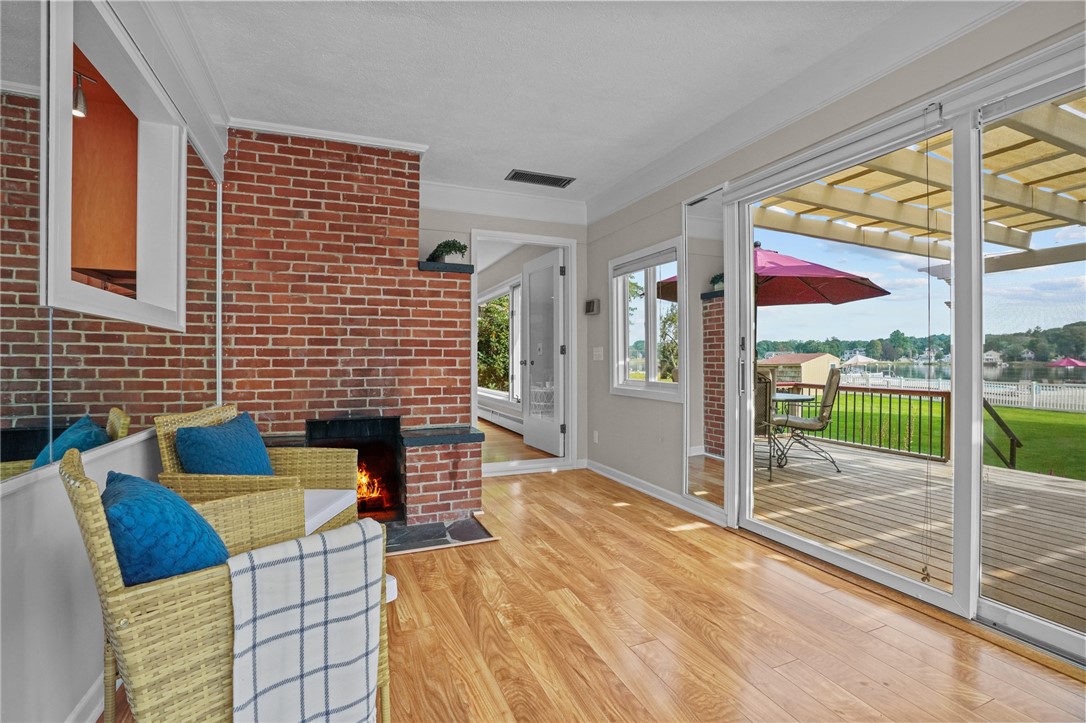 397 County Road Barrington, RI 02806 - Photo 17 of 45 Florida Room