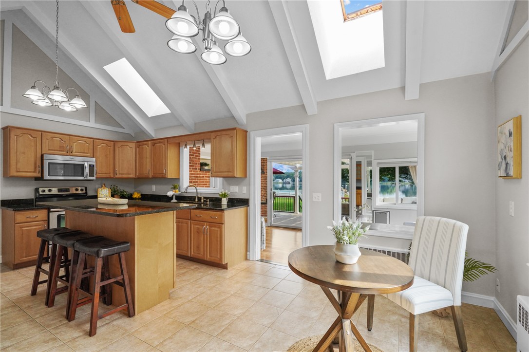 397 County Road Barrington, RI 02806 - Photo 20 of 45 Kitchen