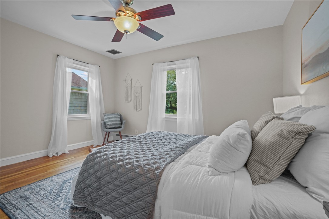 397 County Road Barrington, RI 02806 - Photo 37 of 45 Bedroom 3