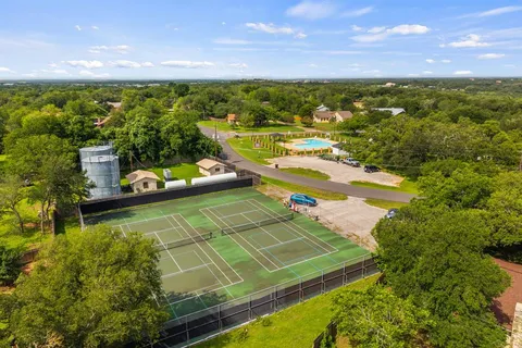 $679,000 | 208 Willet Drive, Buda, TX 78610