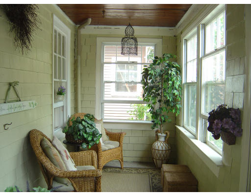 106 Aspen Road Swampscott, MA 01907 - Photo 9 of 10 Gallery Image 9