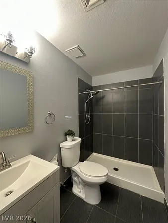 $2,450 | 3955 Redwood Street, Las Vegas, NV 89103