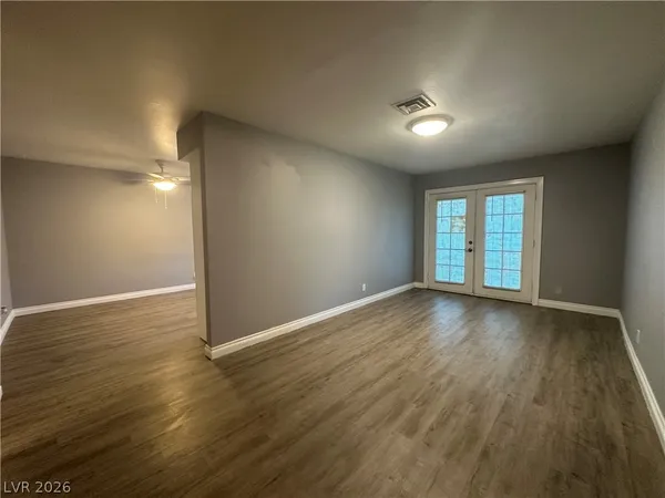 $2,450 | 3955 Redwood Street, Las Vegas, NV 89103