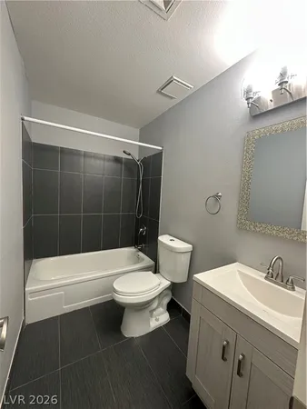 $2,450 | 3955 Redwood Street, Las Vegas, NV 89103