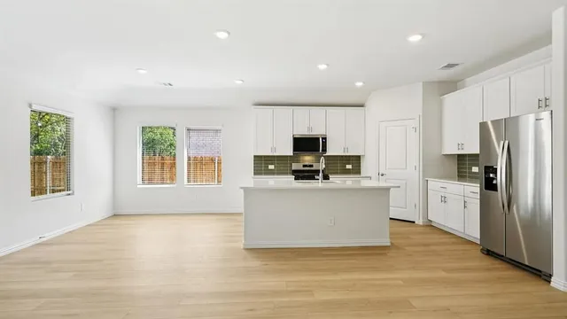 $2,295 | 710 Edgehurst Drive, McKinney, TX 75071