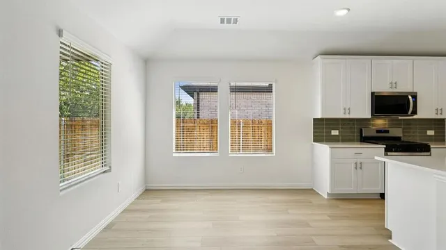 $2,295 | 710 Edgehurst Drive, McKinney, TX 75071