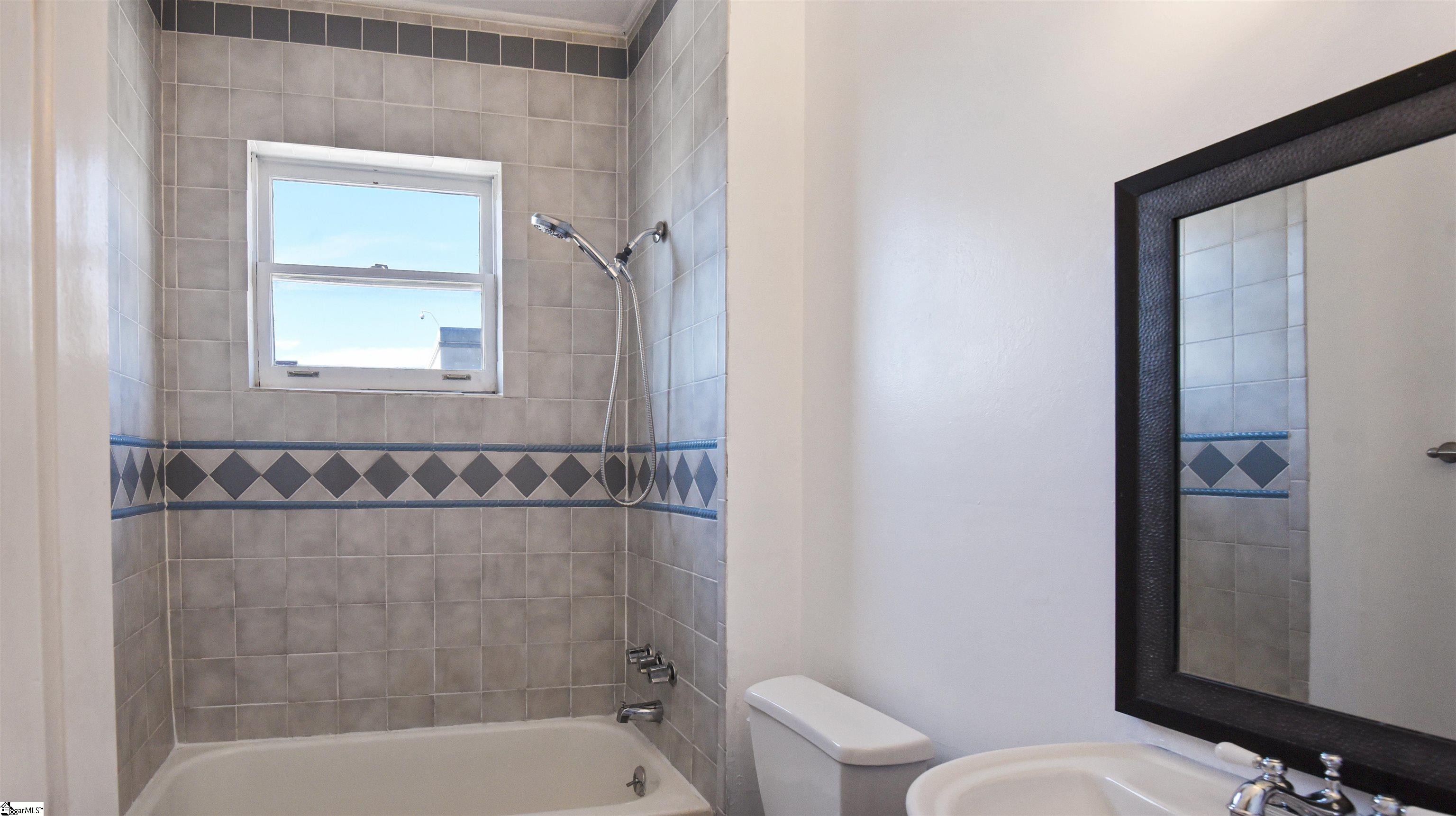 400 East Washington Street Greenville, SC 29601 - Photo 20 of 24