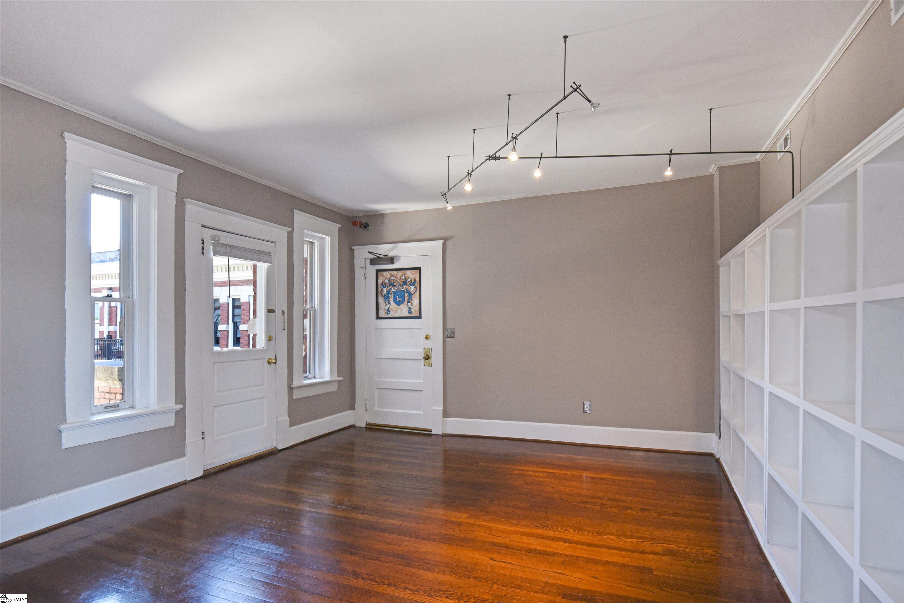 400 East Washington Street Greenville, SC 29601 - Photo 7 of 24