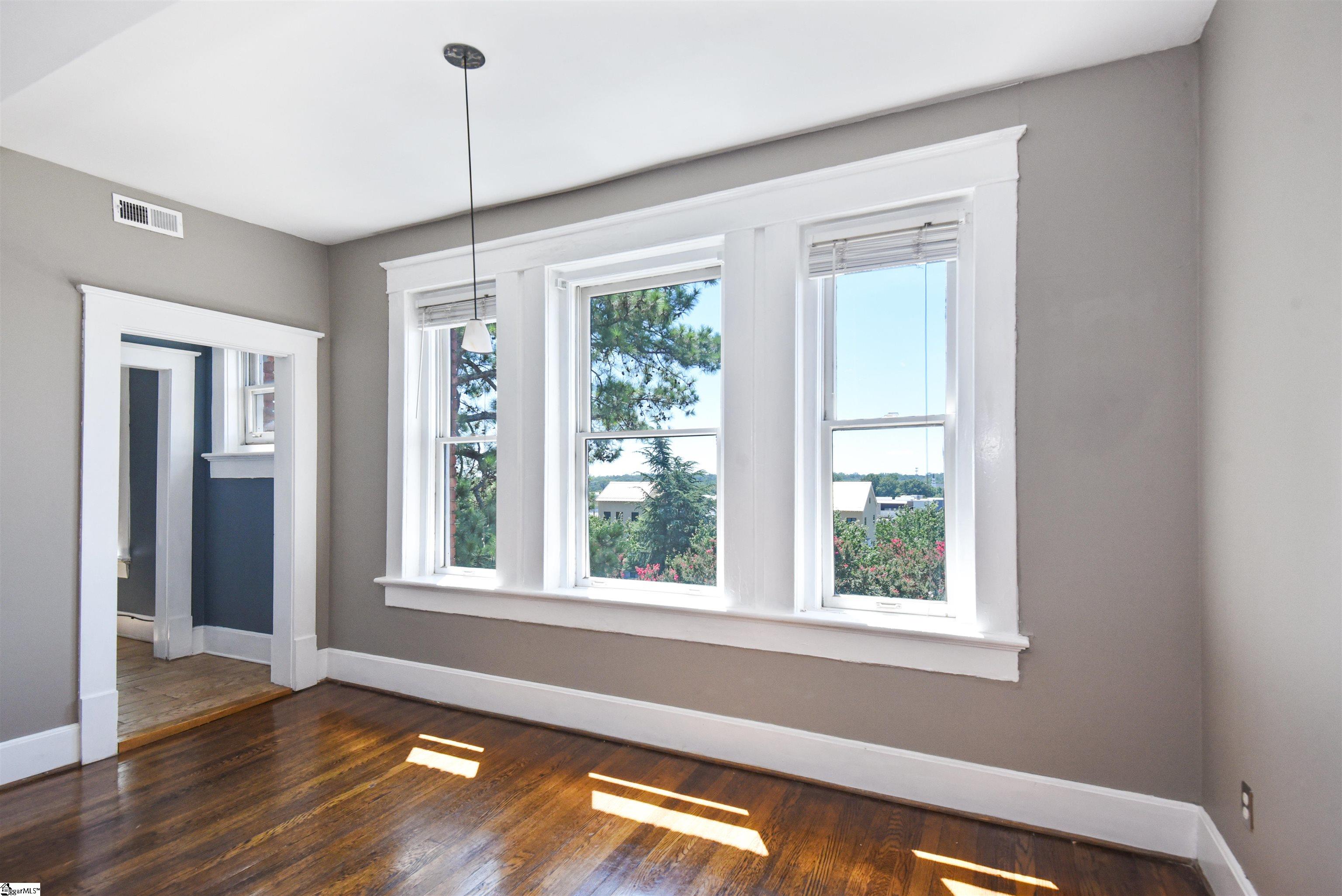 400 East Washington Street Greenville, SC 29601 - Photo 10 of 24