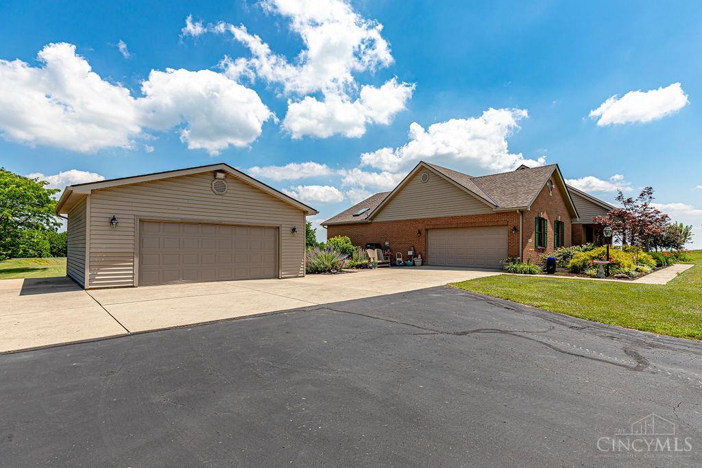 4866 Wayne Madison Road Trenton, OH 45067 - Photo 5 of 65