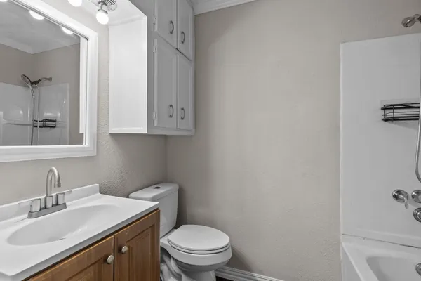 $239,999 | 1706 Avenue A, Danbury, TX 77534