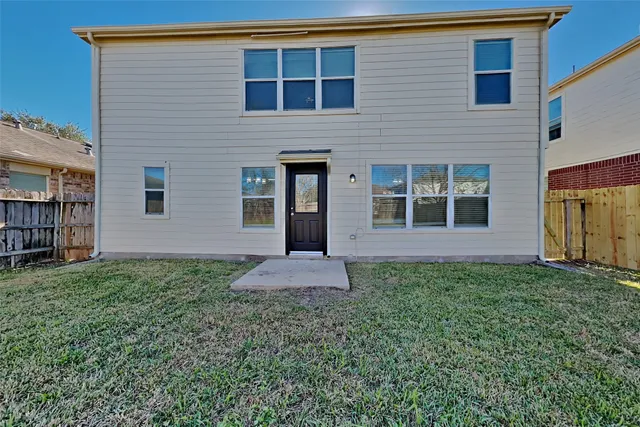 $2,300 | 14910 Sugar Crystal Court, Sugar Land, TX 77498