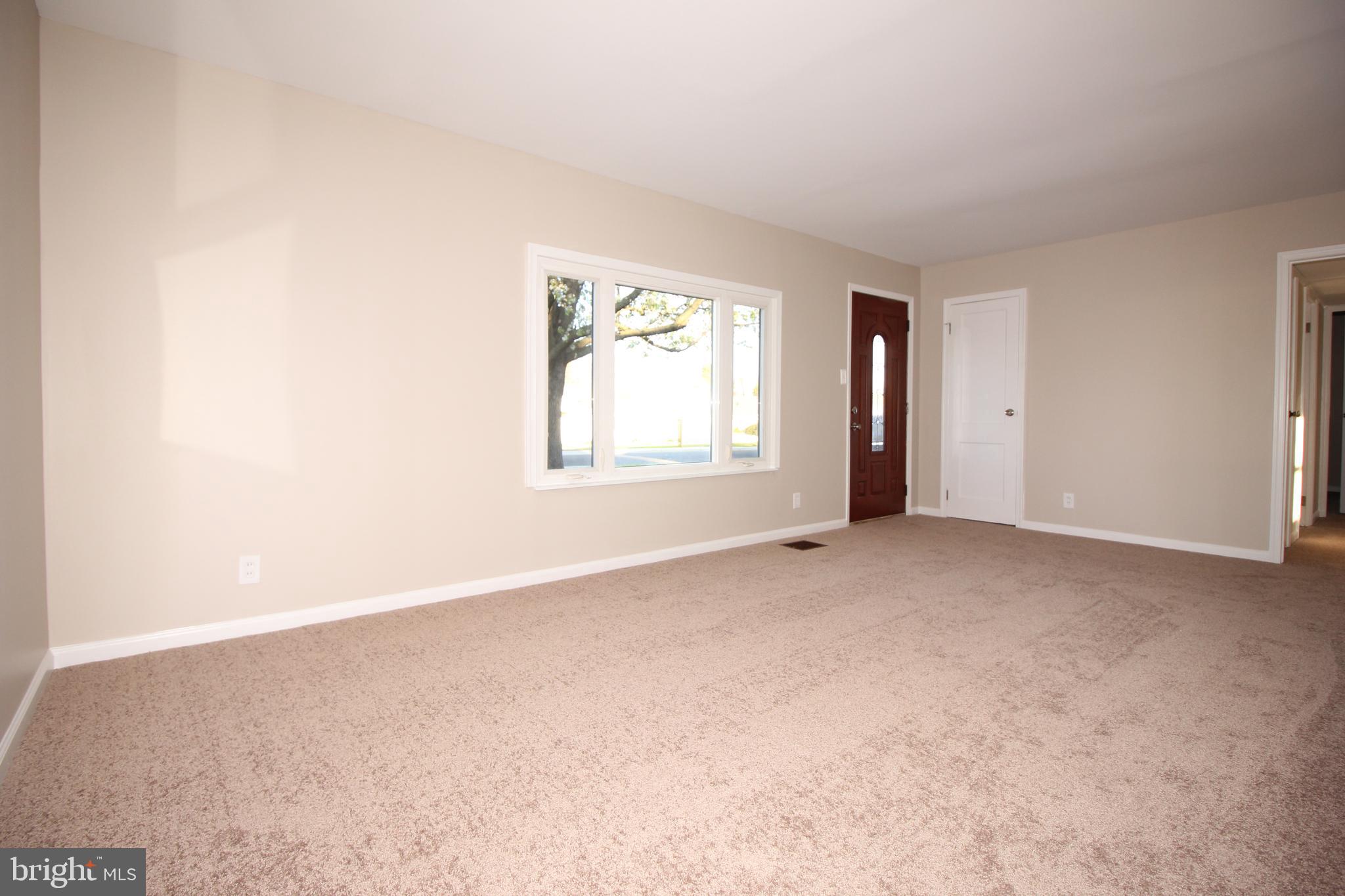 271 Guilford Road Fairless Hills, PA 19030 - Photo 5 of 21 Gallery Image 5