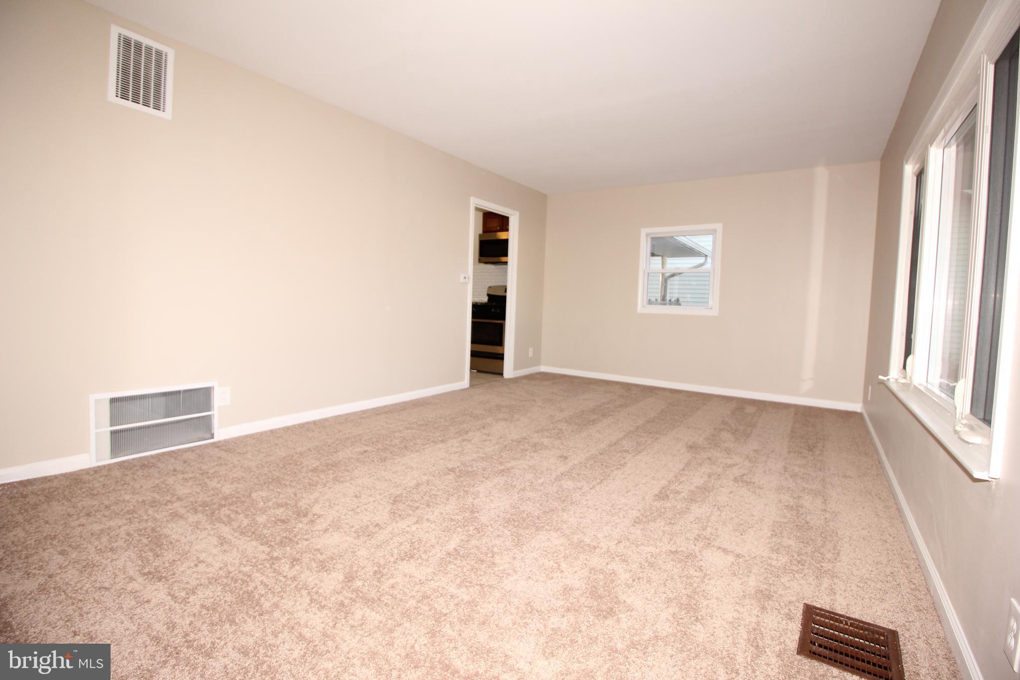 271 Guilford Road Fairless Hills, PA 19030 - Photo 6 of 21 Gallery Image 6