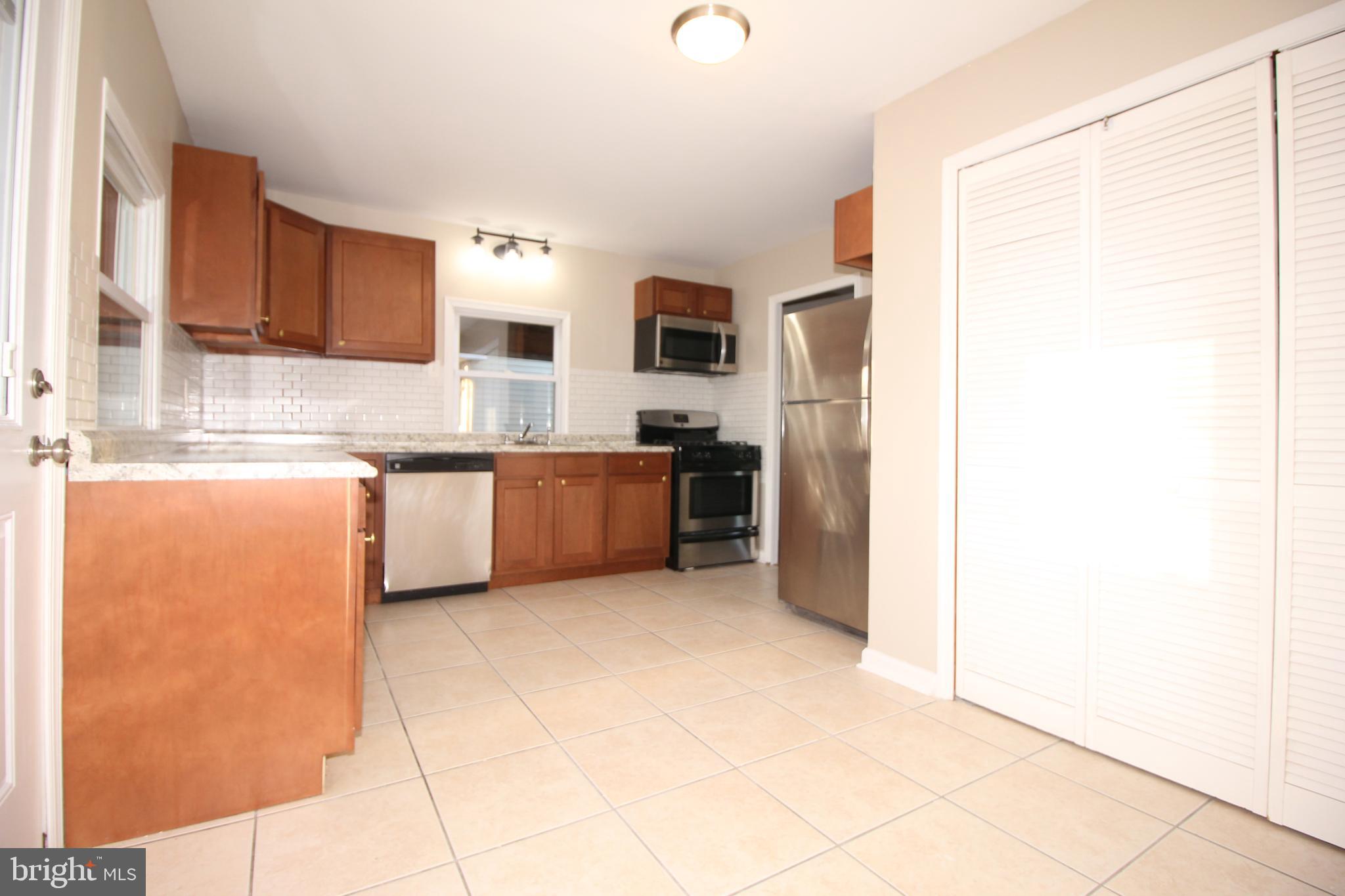 271 Guilford Road Fairless Hills, PA 19030 - Photo 7 of 21 Gallery Image 7