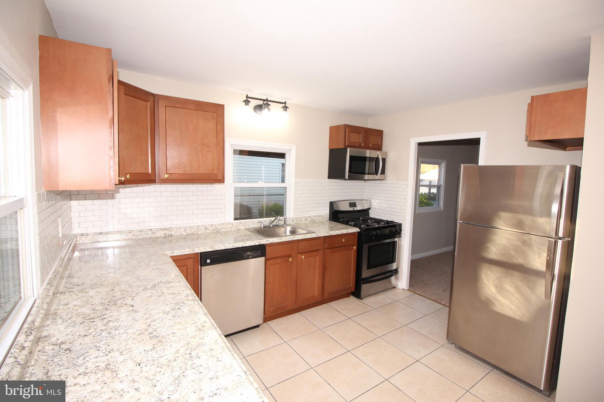 271 Guilford Road Fairless Hills, PA 19030 - Photo 8 of 21 Gallery Image 8