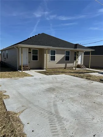 $1,200 | 716 Columbus Street, Unit A & B, Galena, KS 66739