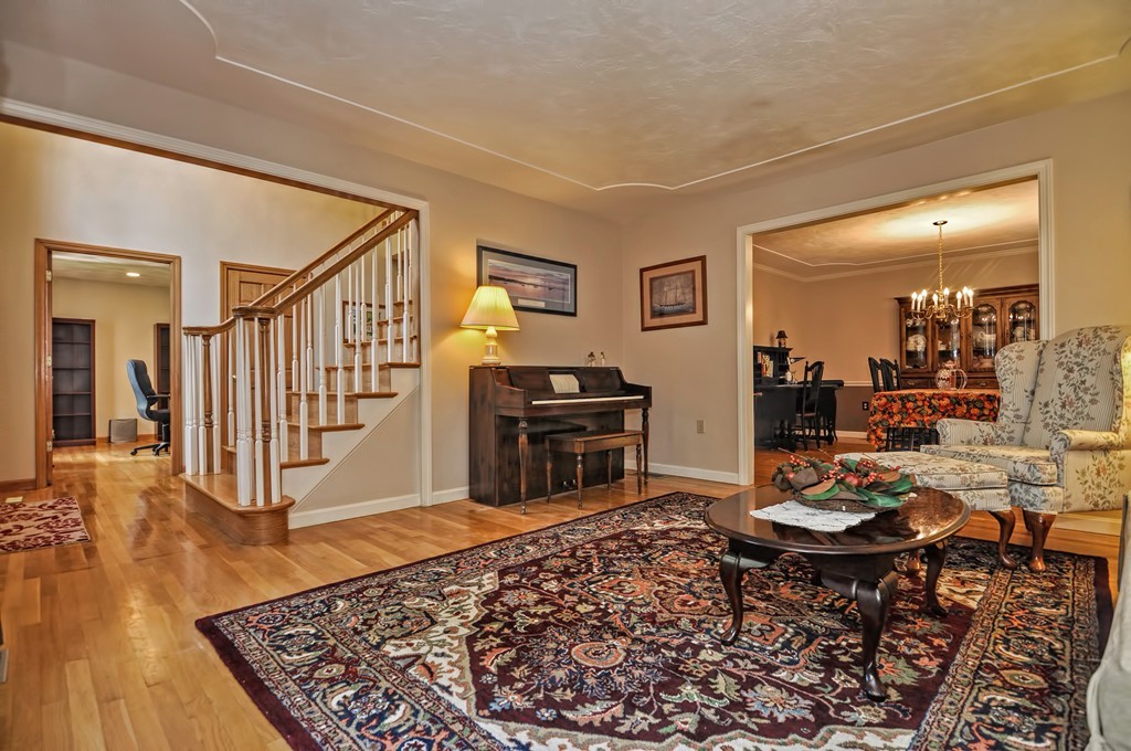 58 Jefferson Road Franklin, MA 02038 - Photo 11 of 30 Gallery Image 11