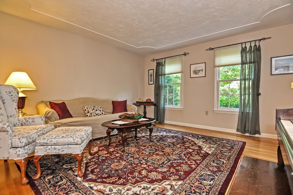 58 Jefferson Road Franklin, MA 02038 - Photo 12 of 30 Gallery Image 12