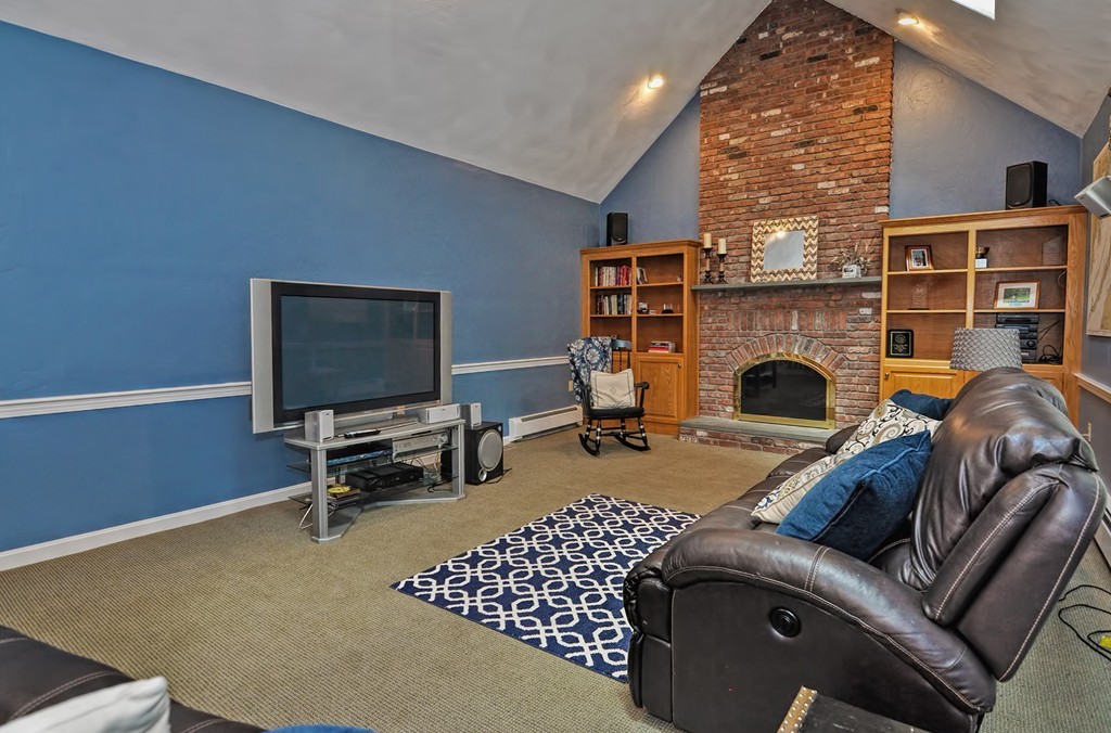 58 Jefferson Road Franklin, MA 02038 - Photo 7 of 30 Gallery Image 7
