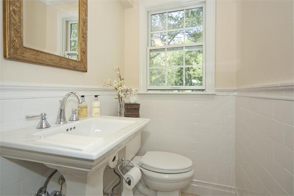 62 Woodfall Road Belmont, MA 02478 - Photo 14 of 29 Gallery Image 14