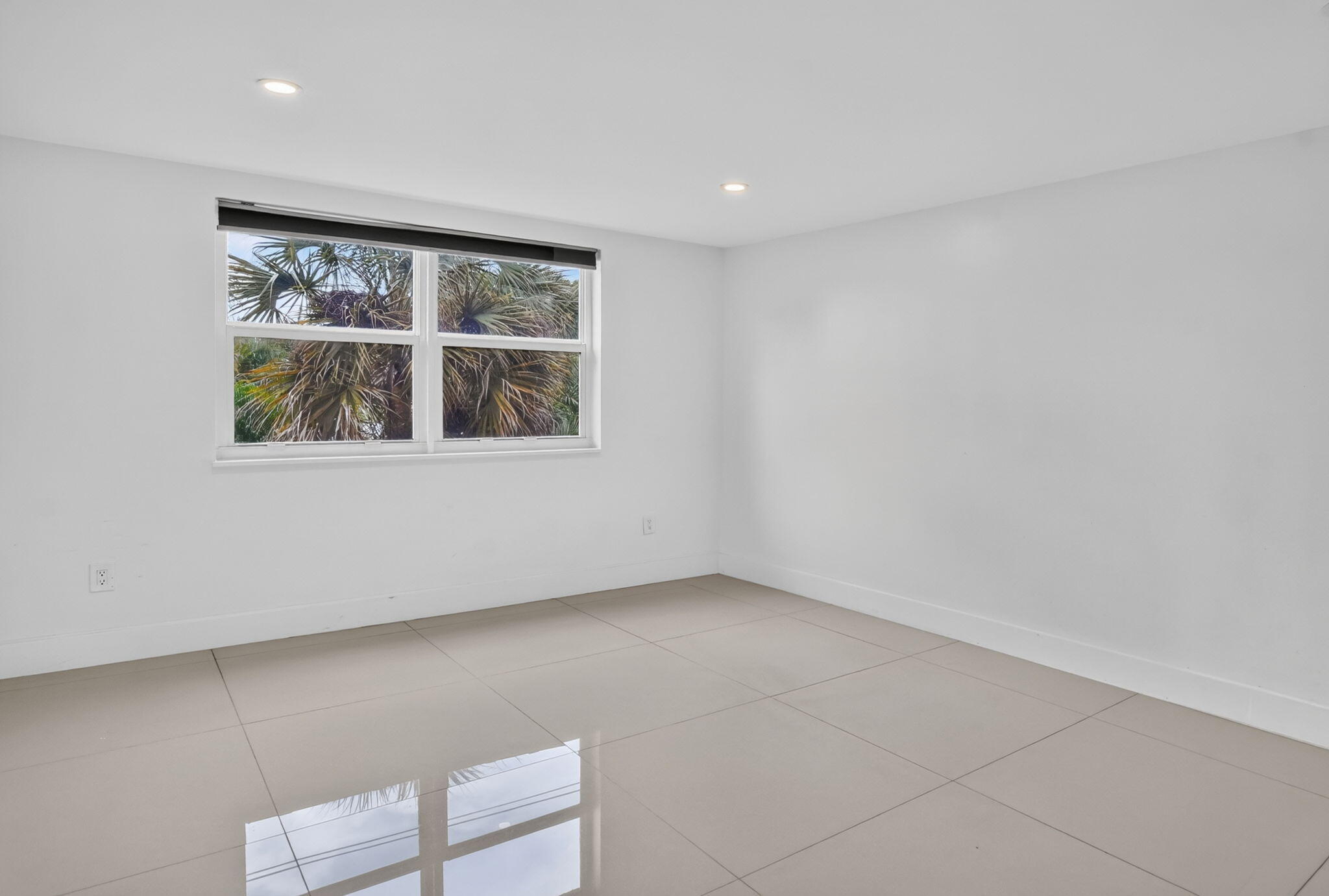 10110 Boca Entrada Boulevard, Unit 305 Boca Raton, FL 33428 - Photo 22 of 33 20-web-or-mls-DSC_2319