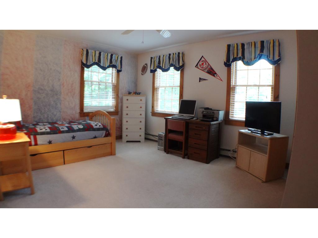 76 Oak Ridge Road Weare, NH 03281 - Photo 24 of 35