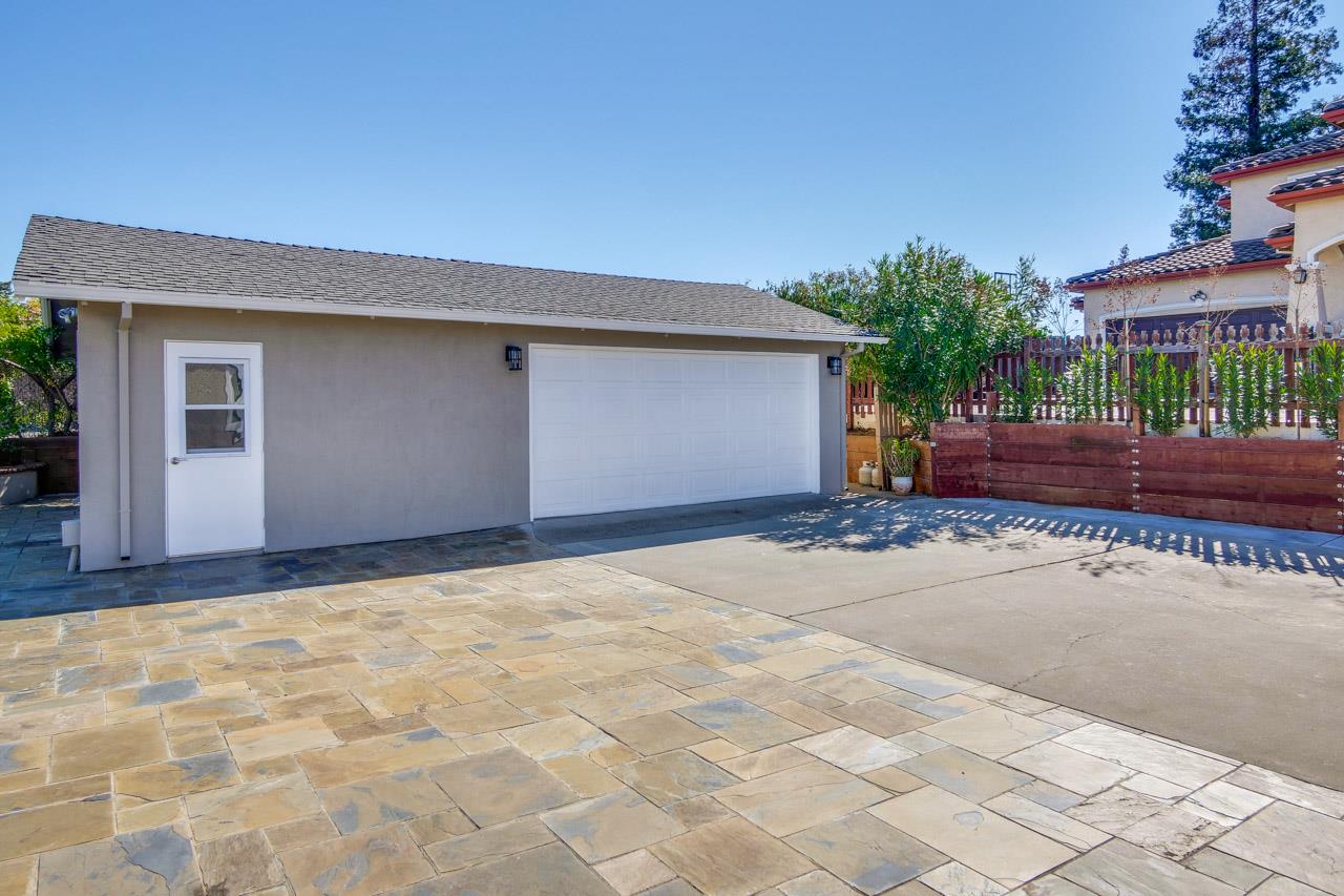 21972 McClellan Road Cupertino, CA 95014 - Photo 14 of 15 a backyard of a house