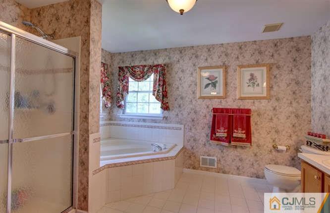20 Champlain Road Monmouth Junction, NJ 08852 - Photo 16 of 25 Gallery Image 16