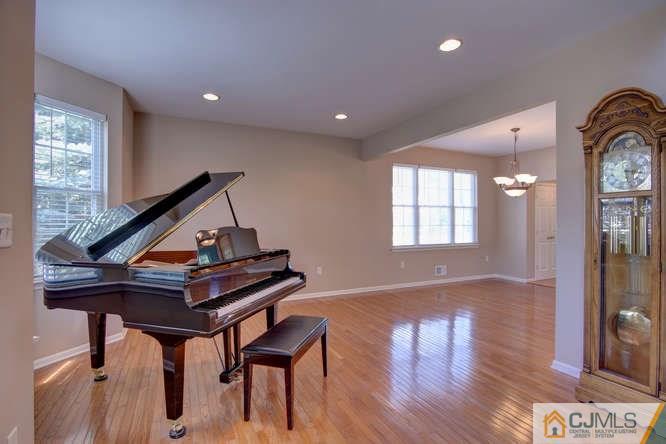 20 Champlain Road Monmouth Junction, NJ 08852 - Photo 6 of 25 Gallery Image 6