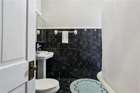 $1,350,000 | 3813 Carondelet Street, New Orleans, LA 70115