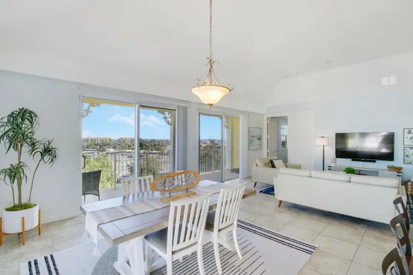 $4,000 | 800 Juno Ocean Walk, Unit 502, Juno Beach, FL 33408