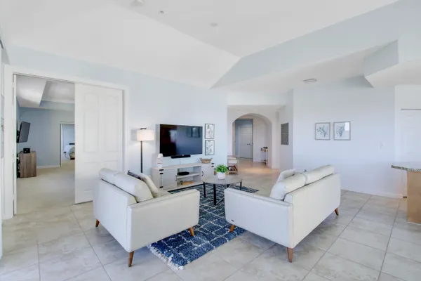 $4,000 | 800 Juno Ocean Walk, Unit 502, Juno Beach, FL 33408