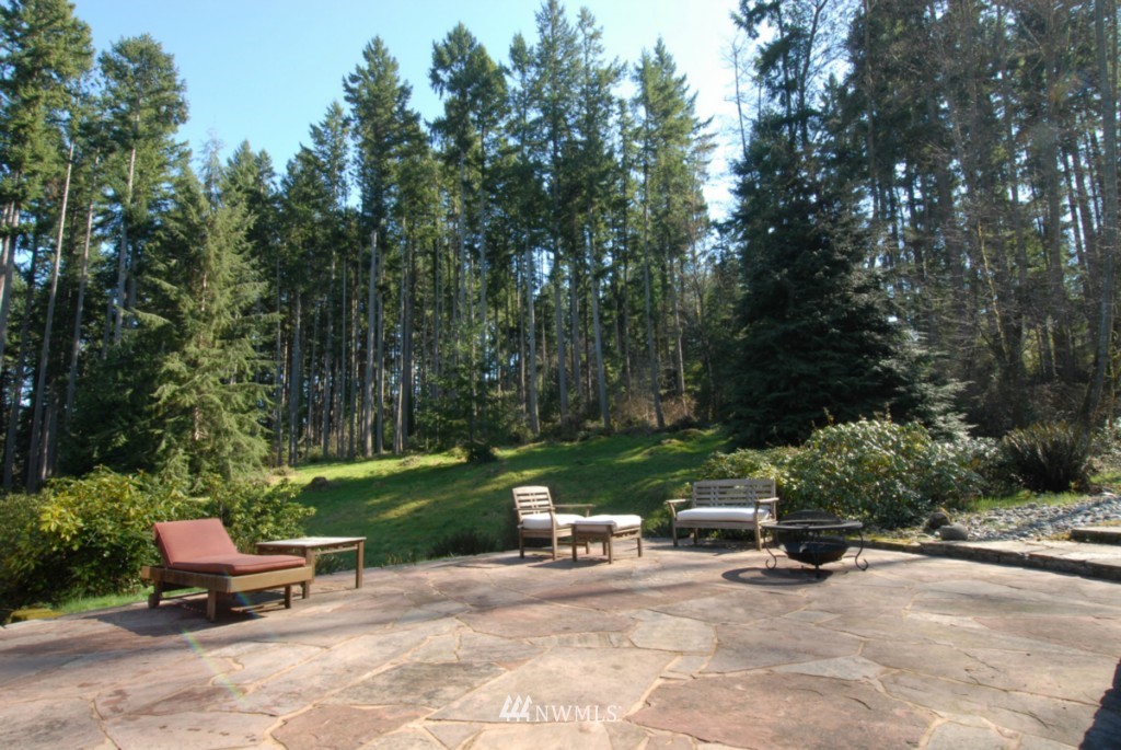 22738 Carey Road Southwest Vashon, WA 98070 - Photo 12 of 15
