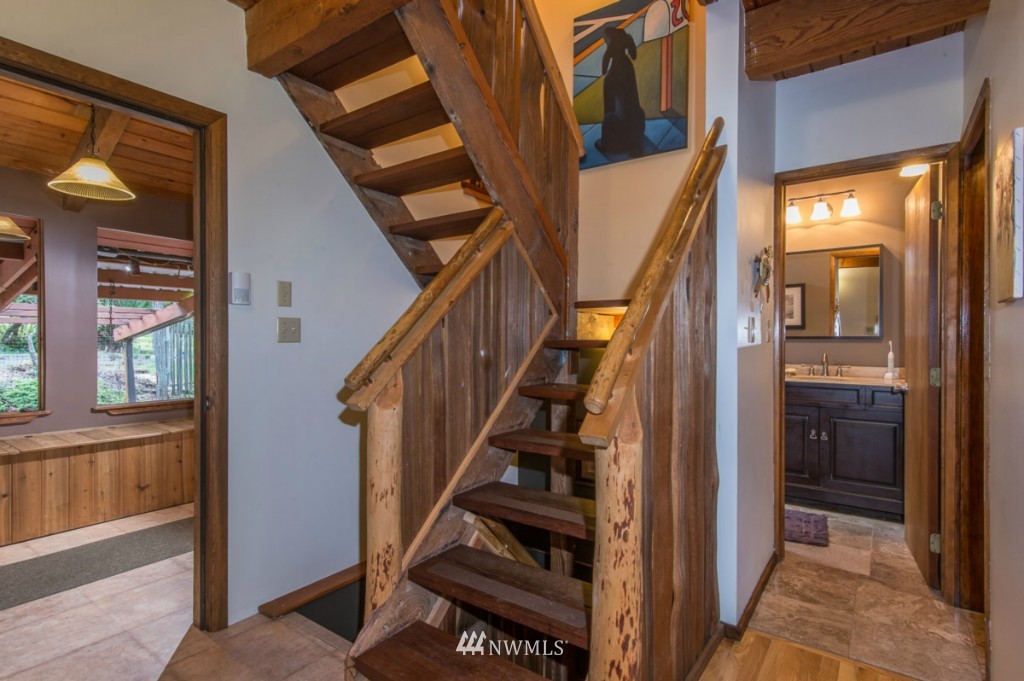 22738 Carey Road Southwest Vashon, WA 98070 - Photo 6 of 15