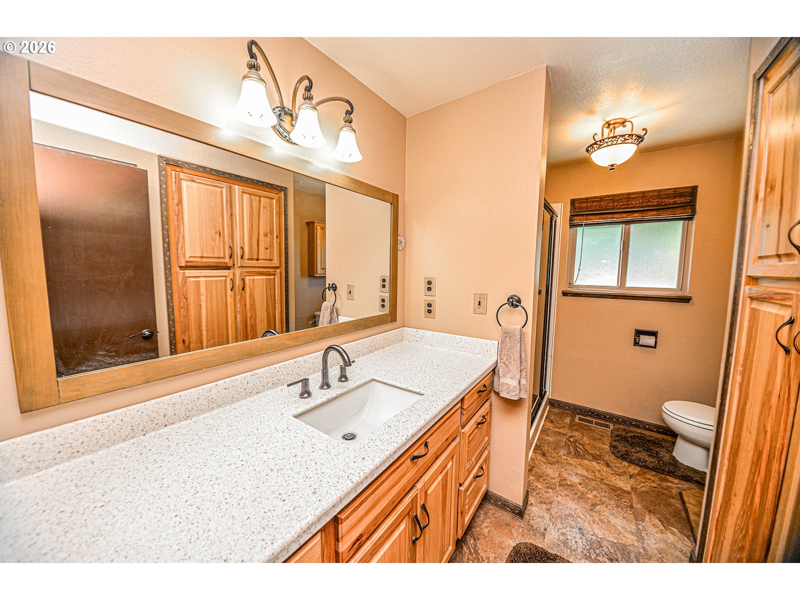 27340 Parkdale Road Rainier, OR 97048 - Photo 16 of 47 Bathroom
