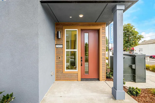 $990,360 | 2055 Clement Avenue, Alameda, CA 94501