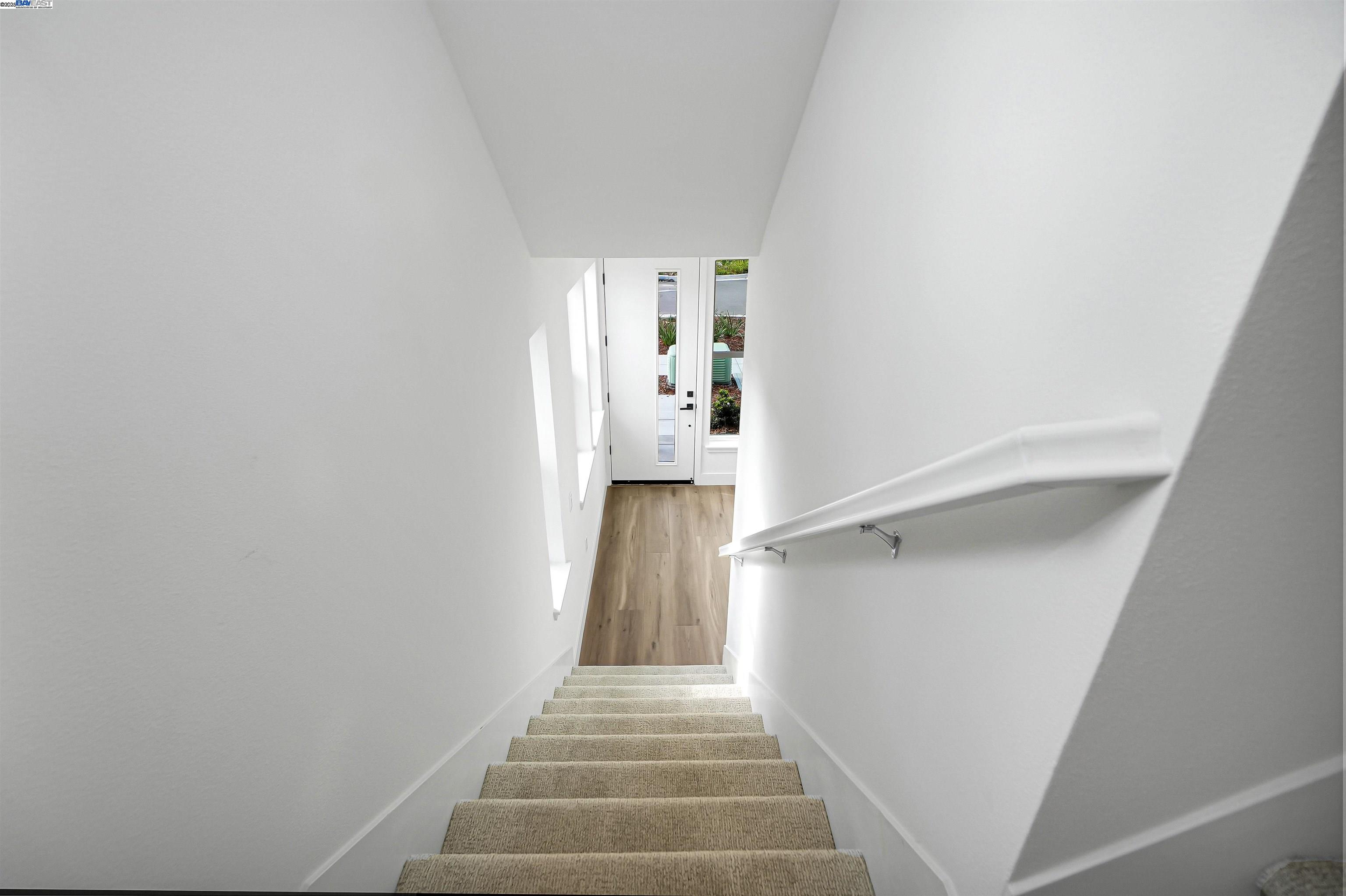 2055 Clement Avenue Alameda, CA 94501 - Photo 20 of 52