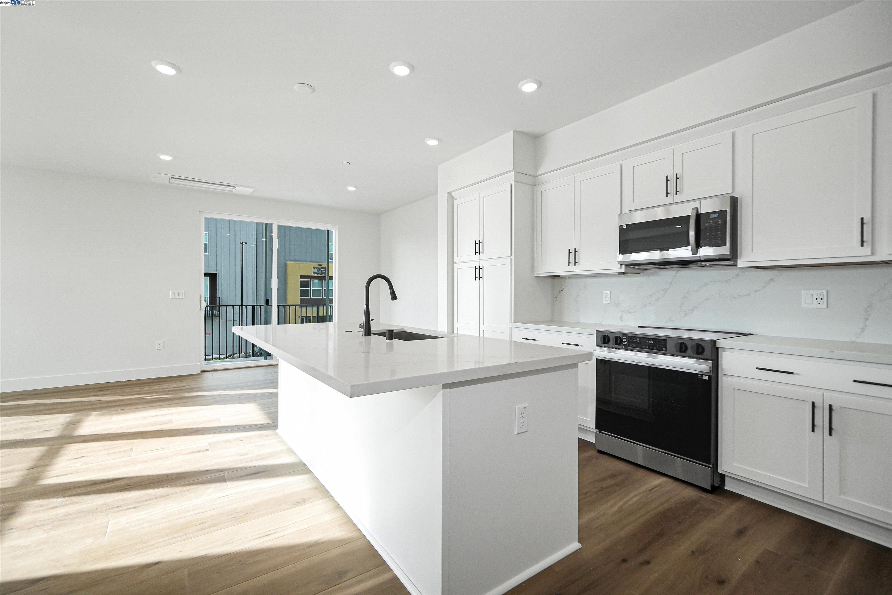 2055 Clement Avenue Alameda, CA 94501 - Photo 28 of 52