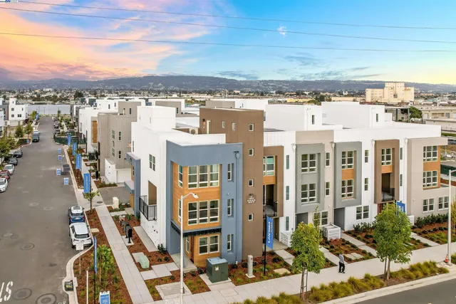 $990,360 | 2055 Clement Avenue, Alameda, CA 94501