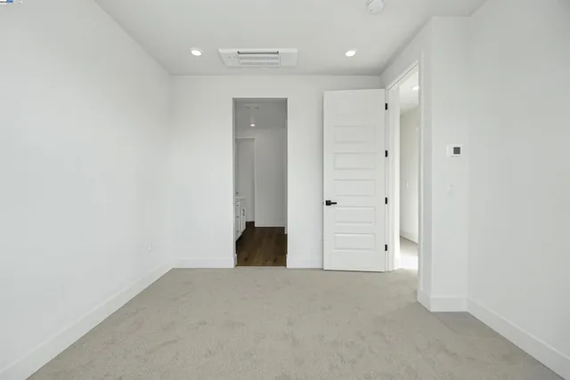 $990,360 | 2055 Clement Avenue, Alameda, CA 94501