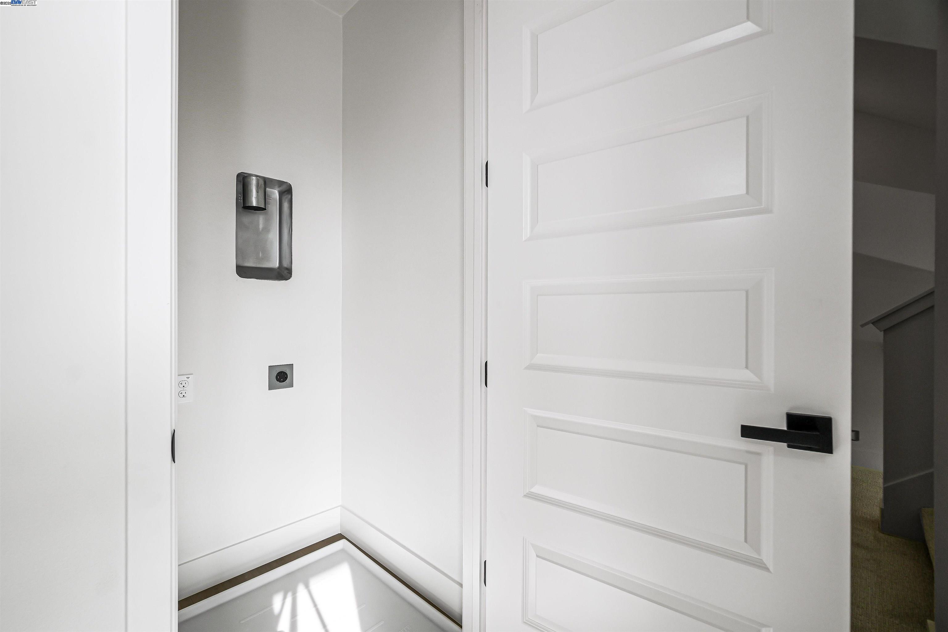 2055 Clement Avenue Alameda, CA 94501 - Photo 46 of 52