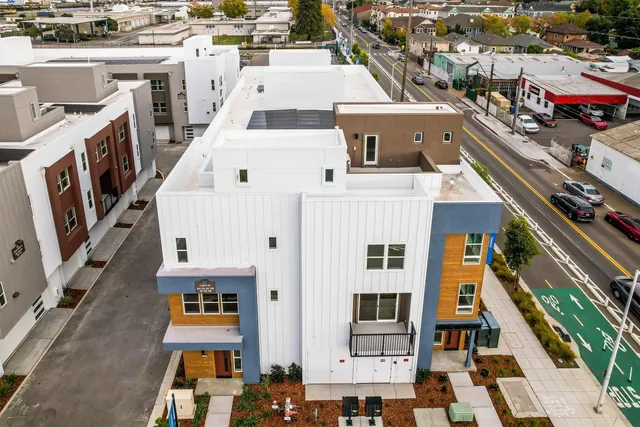 $990,360 | 2055 Clement Avenue, Alameda, CA 94501