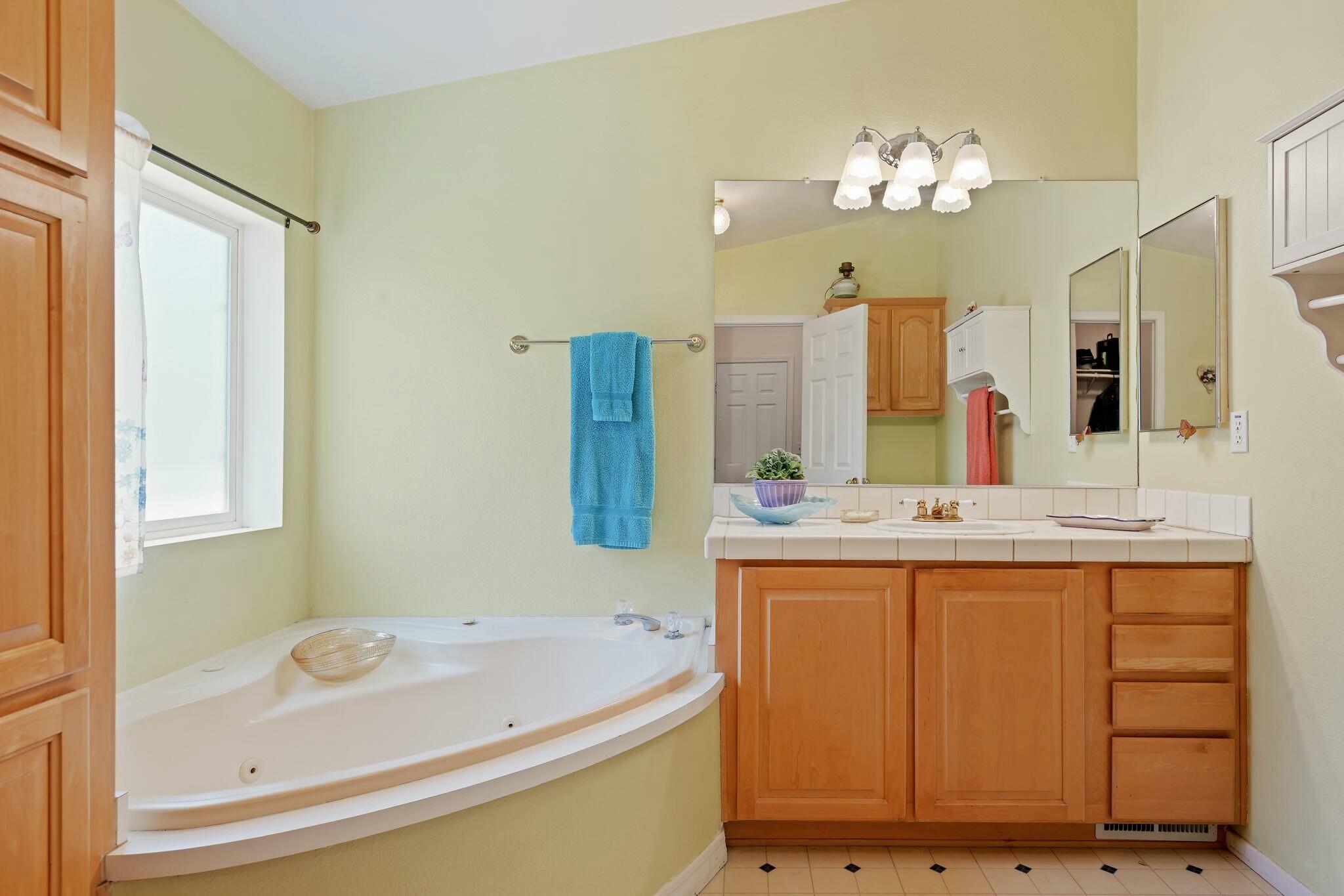 655 Bobcat Springs Road Buellton, CA 93427 - Photo 16 of 47 Main Bath